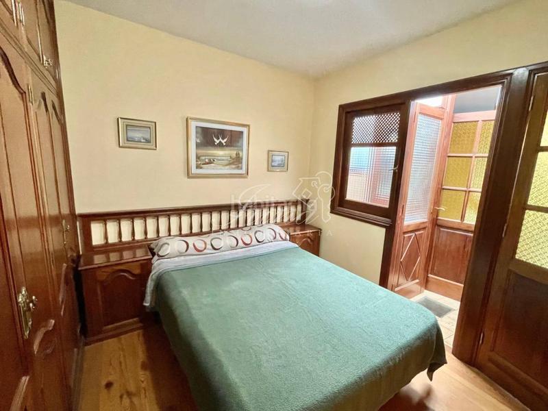 Foto 43cc6094-7dae-443f-8822-3b02e550ba00. Semi detached house with parking in La Perdoma - San Antonio - Benijos Orotava (La)