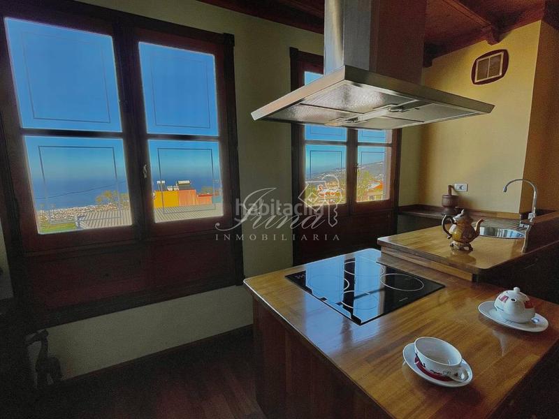 Foto 4a5d93d0-2c4b-4287-9097-2367b8254eff. Semi detached house with parking in La Perdoma - San Antonio - Benijos Orotava (La)