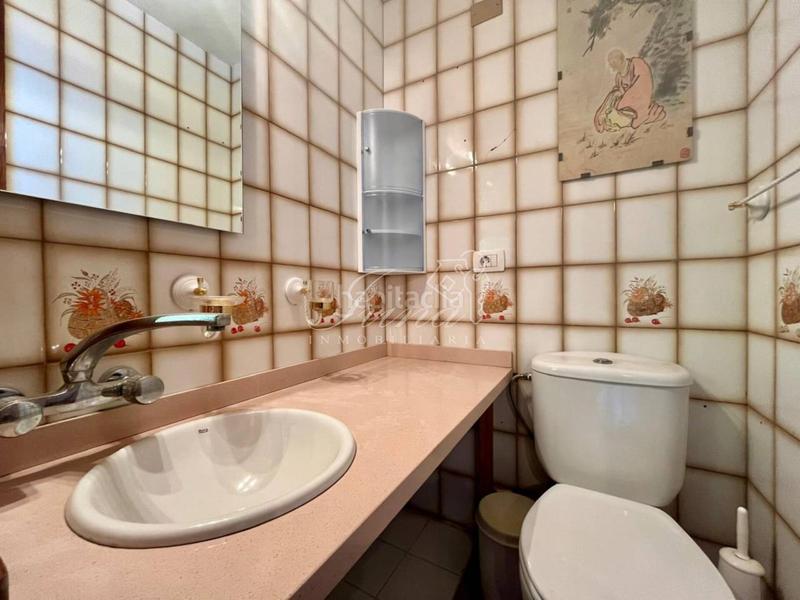 Foto 8e5dfb97-aa8e-4571-ac00-7eb3b19575b0. Semi detached house with parking in La Perdoma - San Antonio - Benijos Orotava (La)