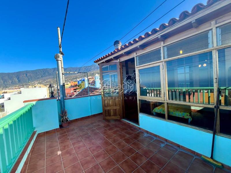 Foto 90157c22-86d0-4fa5-be4c-d21351c18f6a. Semi detached house with parking in La Perdoma - San Antonio - Benijos Orotava (La)