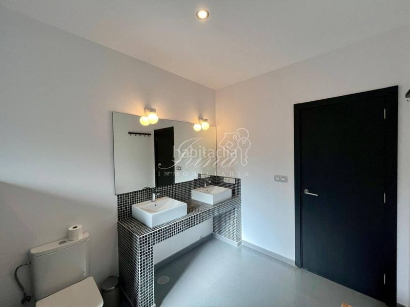 Foto 097f453e-cd0f-4a06-98df-e9a106fcd6bf. Xalet amb aparcament a Paso (El)