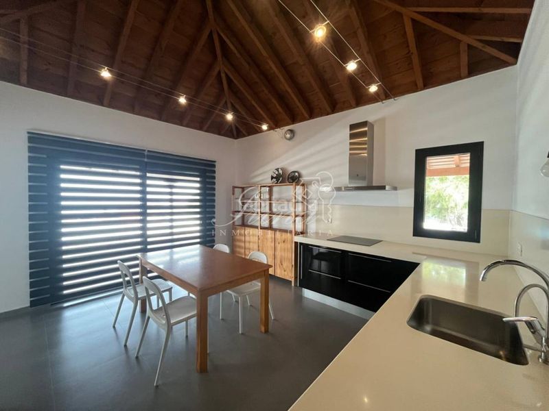 Foto 46e4089a-e24f-4cda-94ab-c49090881397. Xalet amb aparcament a Paso (El)