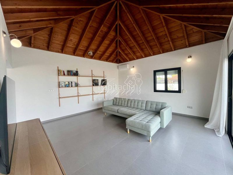 Foto 830df9ff-7f63-431d-8a4a-ba1f4433f4c3. Xalet amb aparcament a Paso (El)