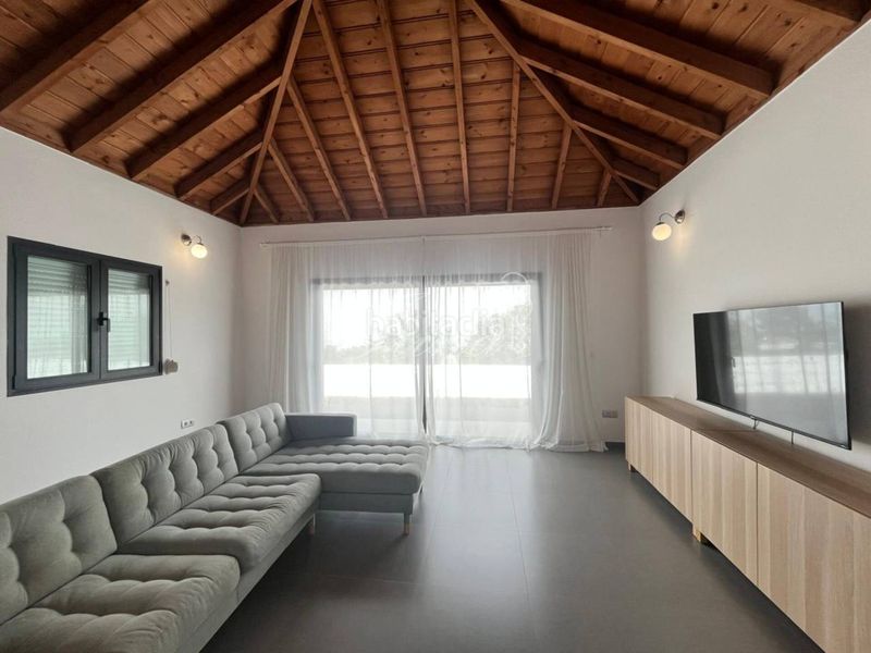 Foto b6b4c486-fbcd-4557-a1c7-2e4979a52473. Xalet amb aparcament a Paso (El)