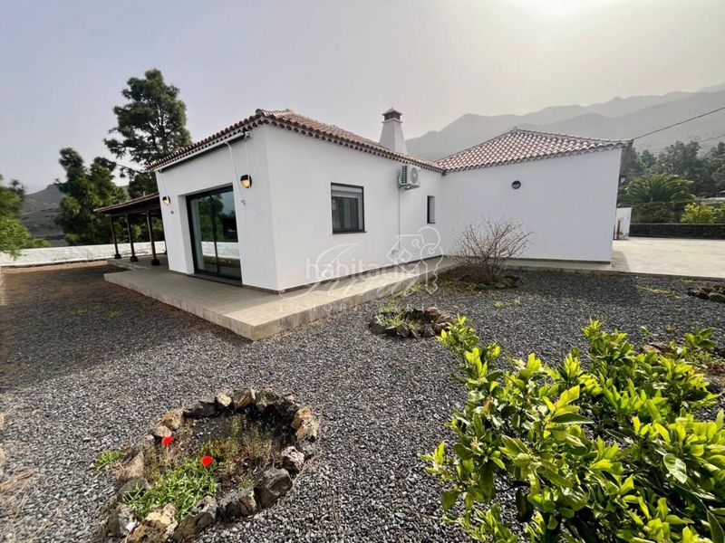 Foto fb41136d-3d70-4e82-aafb-b8b7bf8f61c4. Xalet amb aparcament a Paso (El)