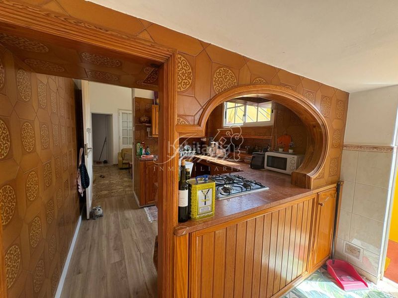 Foto 2ac0c3d0-7850-4b83-afd8-a552220e2220. Casa adossada a Tazacorte