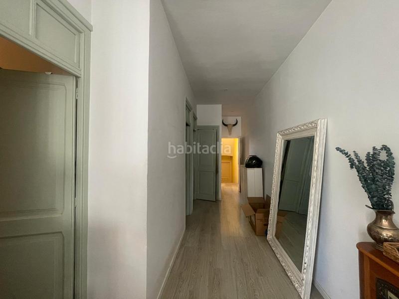 Foto a0ad4276-b731-4da0-ba43-9c0935b37dc4. Edifici a Centre Santa Coloma de Gramenet