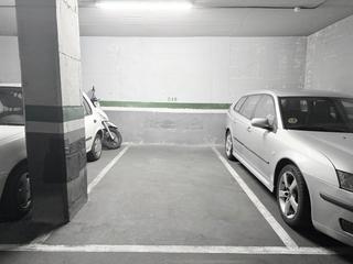 Parking voiture  Carrer gran de sant andreu. Plaza en parking en gran de sant andreu