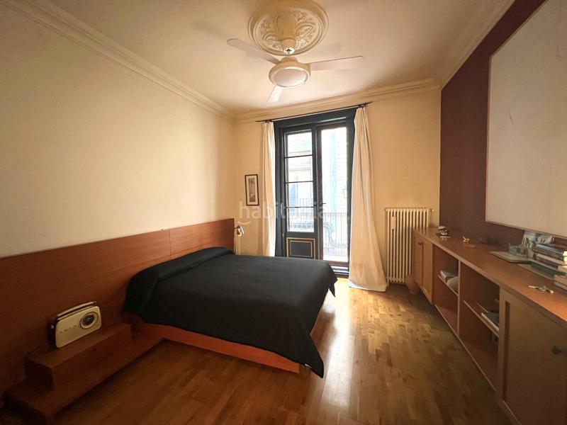 Foto bbd5c7c7-fe32-4887-ad86-96326e25f258. Piso en St. Pere - Sta. Caterina - El Born Barcelona