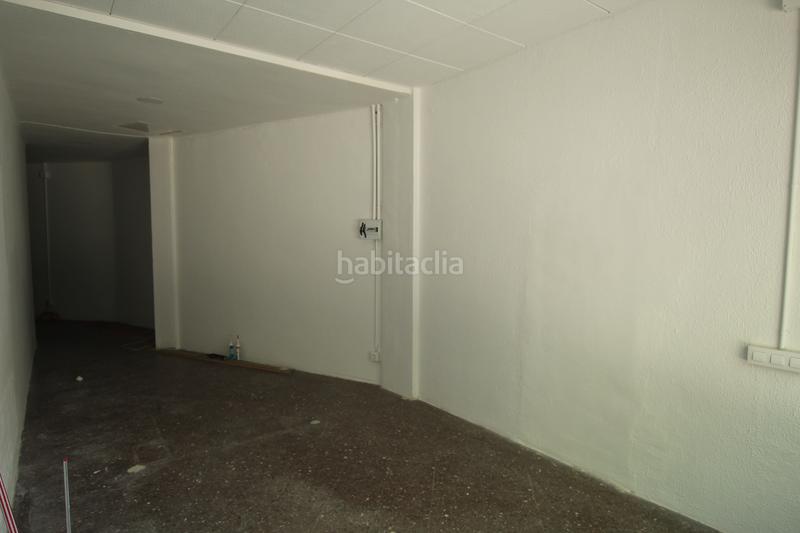 Foto d884e323-4f04-483a-8cbb-16062be98a2d. Local comercial local a pie de calle en sagrada familia en Barcelona