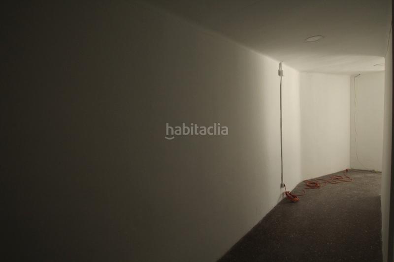 Foto ee5daa9a-aa64-4938-8321-6d9d1629580a. Local comercial local a pie de calle en sagrada familia en Barcelona