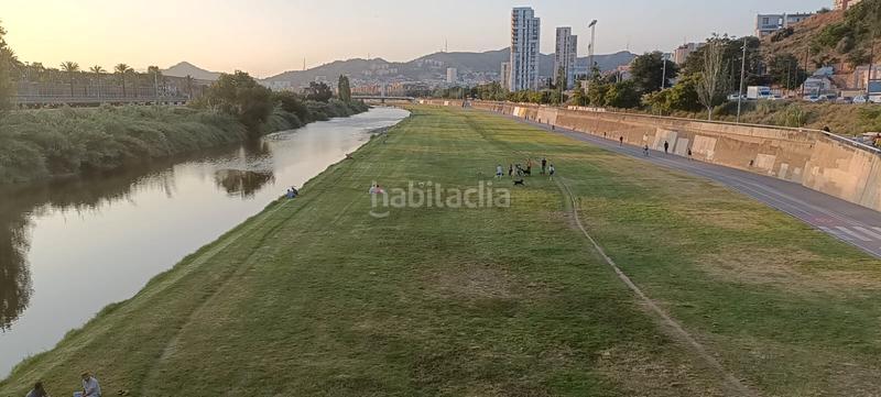 Foto 85fbad03-9bcc-4066-b377-42d0efbf34a2. Locale commerciale in Bon Pastor Barcelona