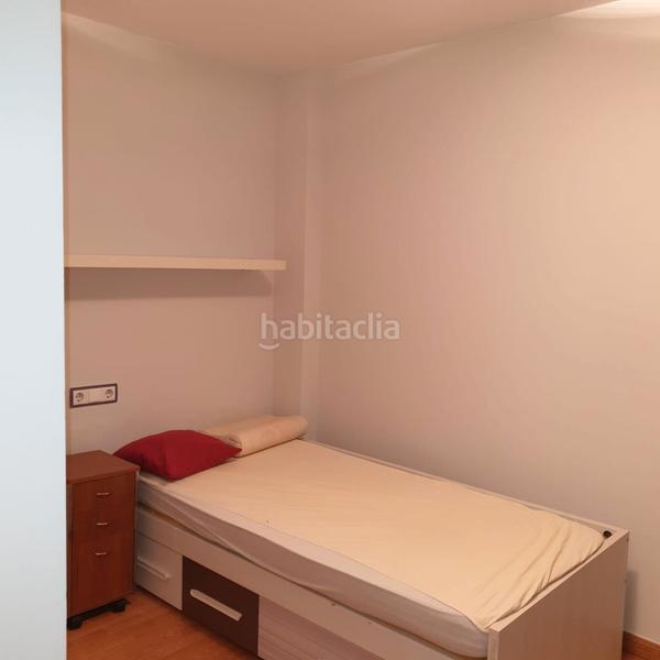 Foto ab473c3b-cd4c-4f11-8826-a3bce7a86753. Pis amb calefacció aparcament a Raval Barcelona