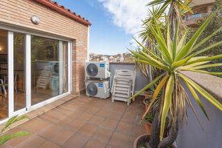 Maison jumelée  Carrer de borriana. Fantástico chalet en venta en sant andreu