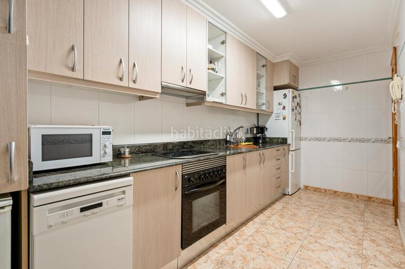 Foto a088e162-1654-432c-aeda-4af469eb9fb1. Pis a Santa Eulàlia Hospitalet de Llobregat (L´)