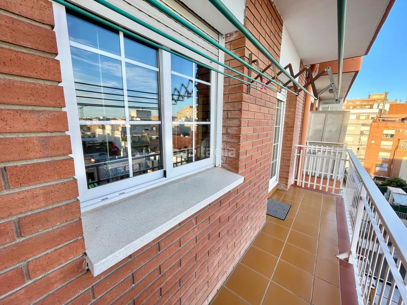 Foto 05acaa23-1b44-49de-b0b3-2705930b8c4e. Etagenwohnung mit parking in Bufalà Badalona