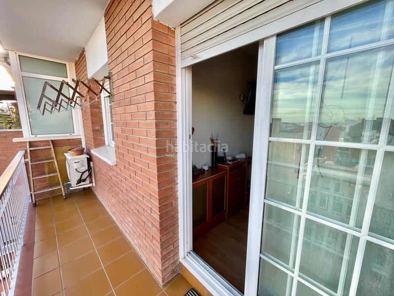 Foto 8128f5ce-f746-452e-aa28-907cc971284a. Etagenwohnung mit parking in Bufalà Badalona