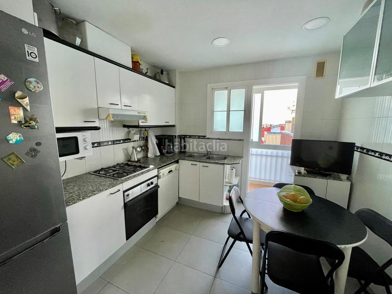 Foto 995ff5e8-7781-45fb-9fd8-85c6e8a62bea. Etagenwohnung mit parking in Bufalà Badalona