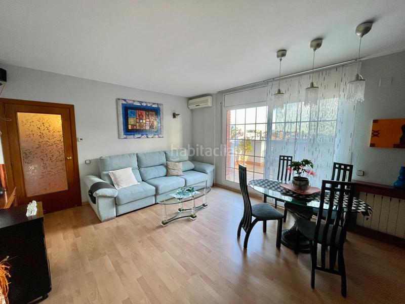 Foto a09c47dd-925f-42e9-aa6b-165c9febd83e. Etagenwohnung mit parking in Bufalà Badalona