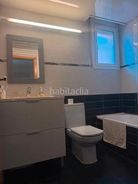 Foto 40ea3de5-9958-4691-94fc-fbd769e4eebe. Maison jumelée avec chauffage parking piscine dans Torre Baró Barcelona