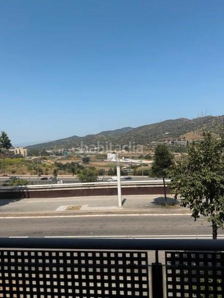 Foto 63b42ad1-8f2b-4e2c-b8ca-025d4b22a61a. Maison jumelée avec chauffage parking piscine dans Torre Baró Barcelona