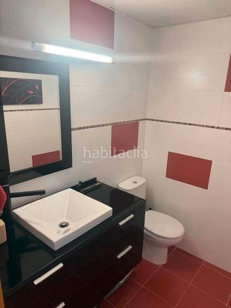 Foto df5e92d5-db9b-4223-8a74-571aed0f5435. Maison jumelée avec chauffage parking piscine dans Torre Baró Barcelona