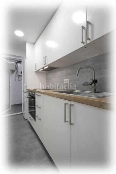 Foto fa518d86-e79d-4a4a-a30a-f106af9e9e63. Piso  reformado en venta en Can Vidalet Esplugues de Llobregat
