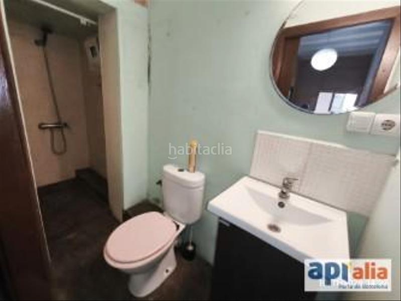 Foto 4c9574f5-fb4f-4ec7-b6fe-eeb840686e95. Pis a Raval Barcelona