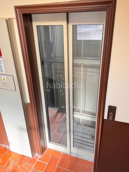 Foto cb688ec3-bcf6-43b0-b61b-e882c7c8bed8. Flat with heating in Sant Antoni Barcelona