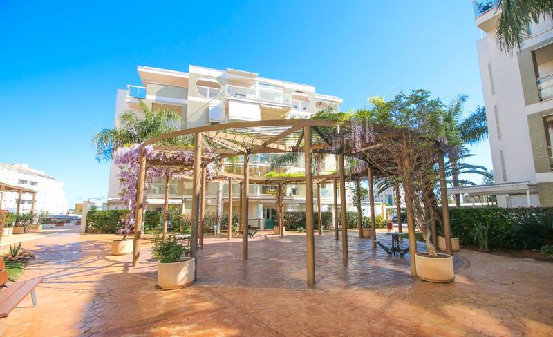 Foto e1b97872-77fc-4657-b160-9d241068bc70. Apartament amb calefacció aparcament piscina a Centro Urbano Dénia