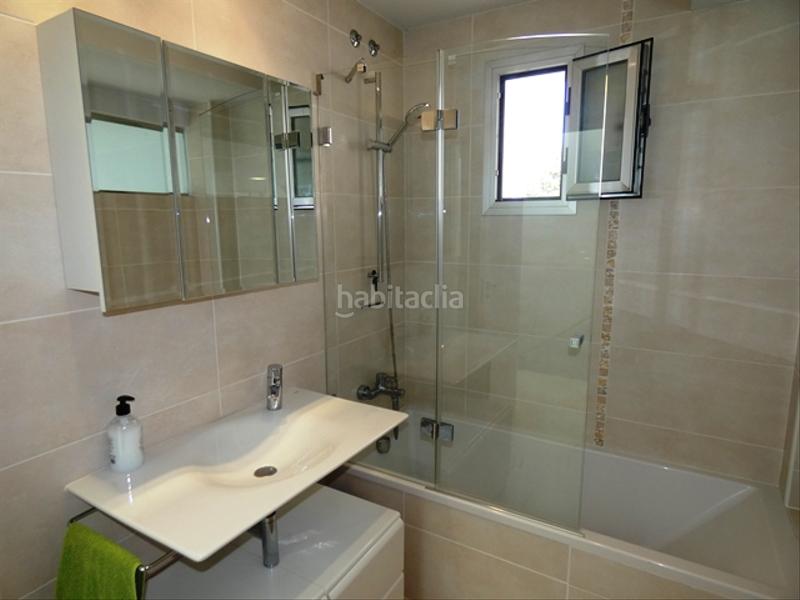 Foto 6938d95e-c6d4-48b4-9d35-11d7ea69281d. Casa a schiera con riscaldamento parcheggio piscina in Dénia