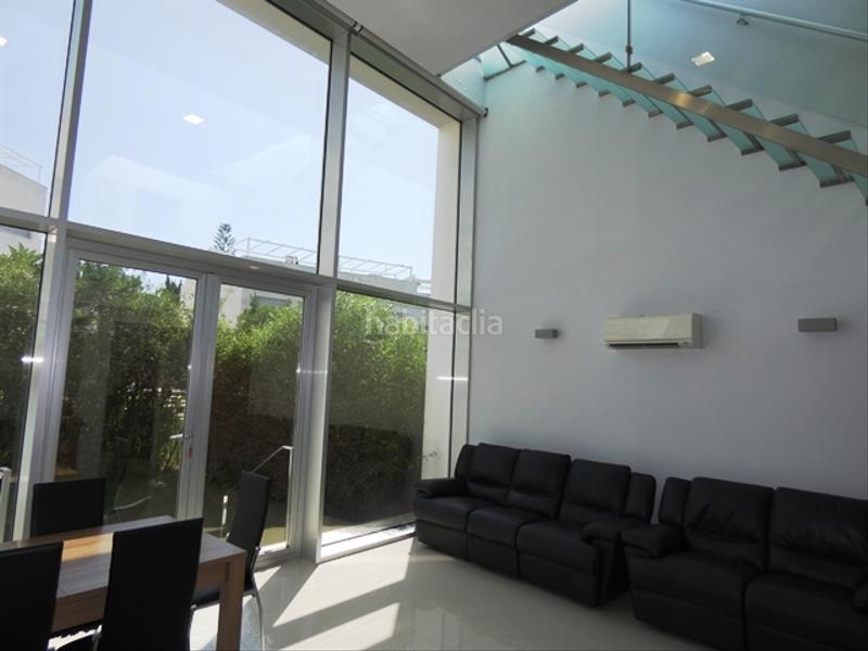 Foto 0e9710e9-d2e4-4567-b4c3-677d1e530c23. Semi detached house with heating parking pool in Las Rotas / Les Rotes Dénia