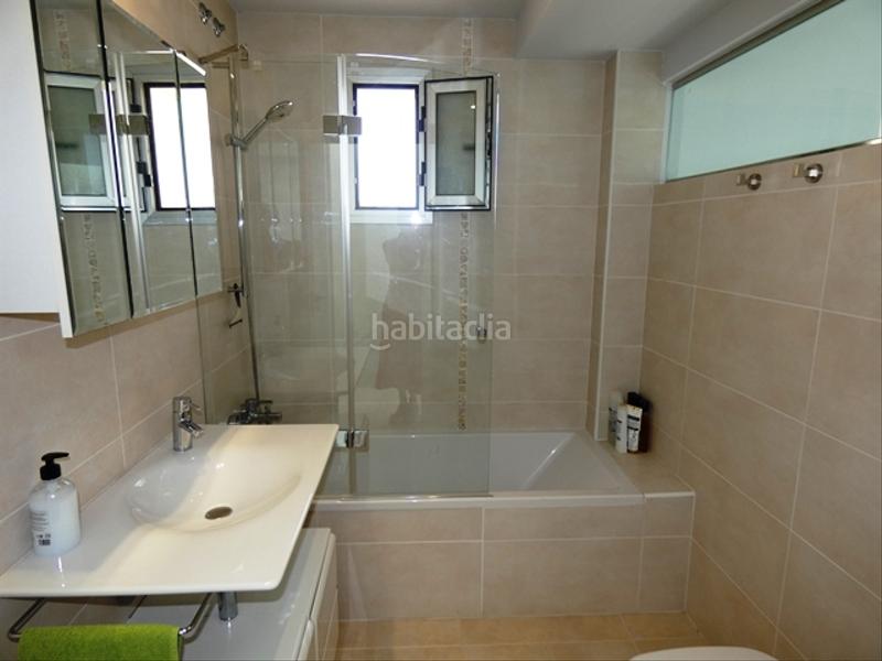 Foto 8011f961-a28c-4a43-a11f-c2a4c50ab108. Semi detached house with heating parking pool in Las Rotas / Les Rotes Dénia