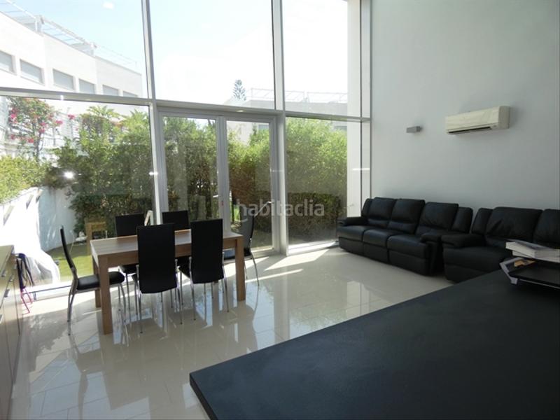 Foto 8df9f4c0-3b0b-4b96-9b09-550732c46119. Semi detached house with heating parking pool in Las Rotas / Les Rotes Dénia