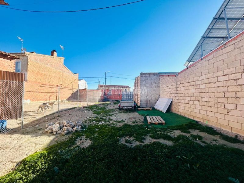Foto afb3906a-f205-4f53-baf6-b8cbe455083a. Terreny residencial a Aldea de San Miguel