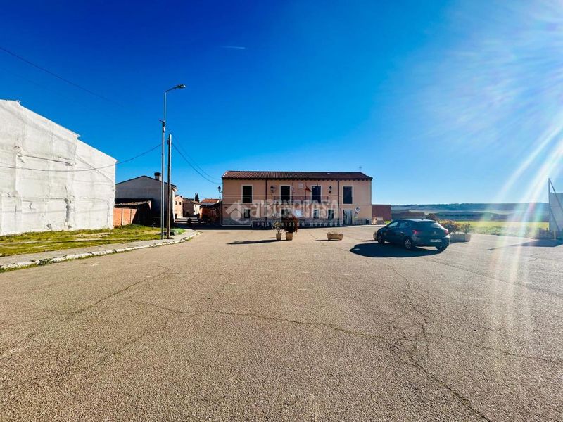 Foto f661a300-c8bf-4d61-87ab-4fbe13bc71de. Terreny residencial a Aldea de San Miguel
