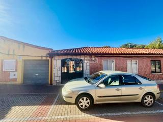 Casa en Cistérniga. Casa en venta en cistérniga