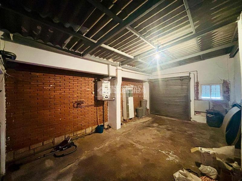 Foto a0b2be3f-5aed-406e-84eb-f92d1bad130d. Casa  en venta en Cistérniga