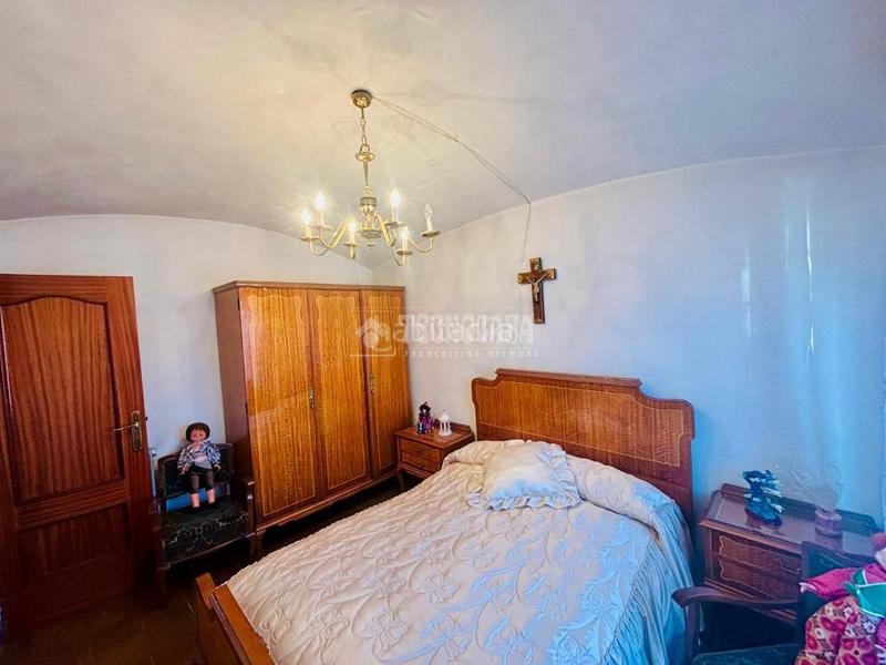 Foto a6106c60-826e-49ad-954b-71ccb163a7ec. Casa  en venta en Cistérniga