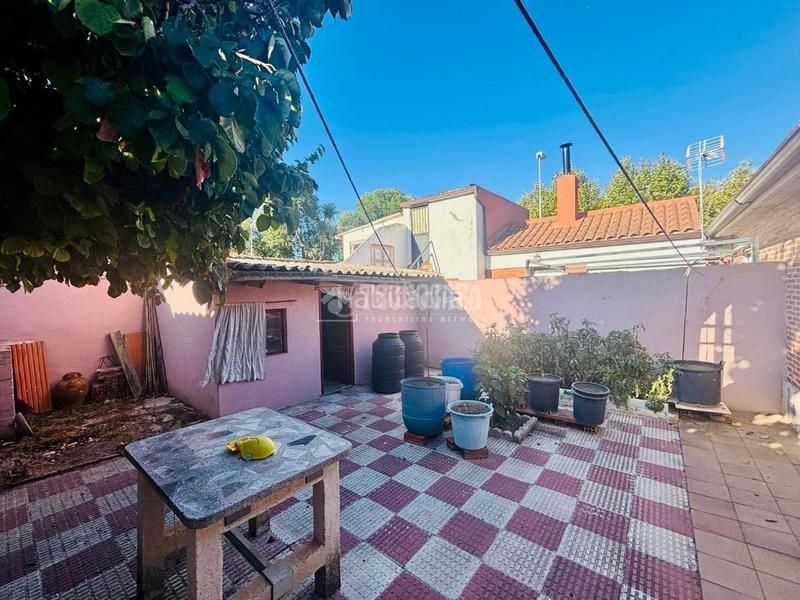 Foto cd1350ca-7a5f-4e7b-9c6f-8668956ff41b. Casa  en venta en Cistérniga