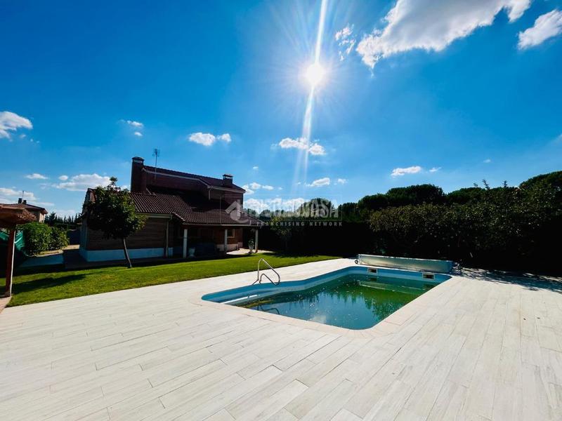 Foto 51d180c4-4fee-45b0-b66d-5bf7ac155d43. Affitto casa con riscaldamento parcheggio in Aldeamayor de San Martín