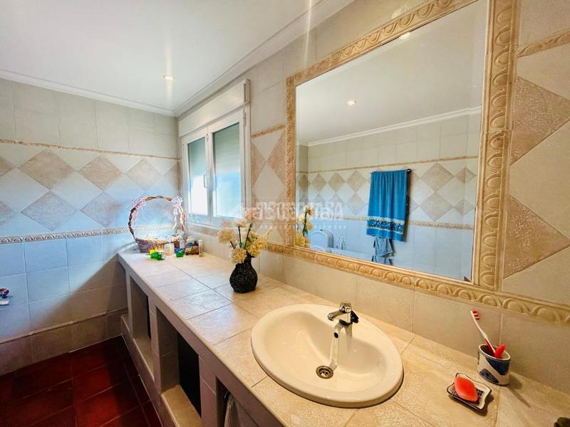 Foto 65227e90-e262-4c73-9be3-8019388cf53e. Location maison avec chauffage parking dans Aldeamayor de San Martín