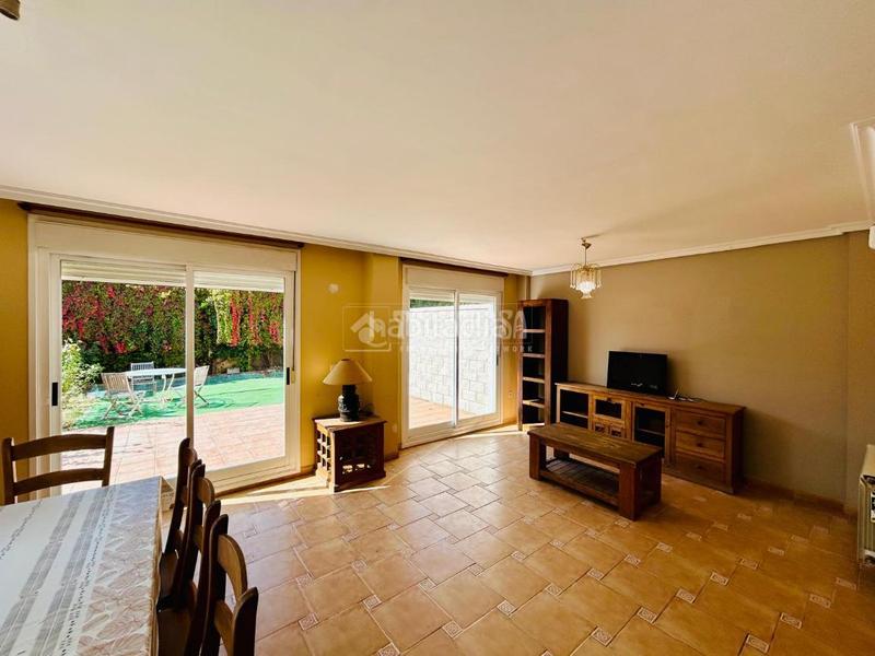 Foto 770030ba-8eea-4977-b67e-80a080cf84d0. Casa bifamiliare con parcheggio in Boecillo