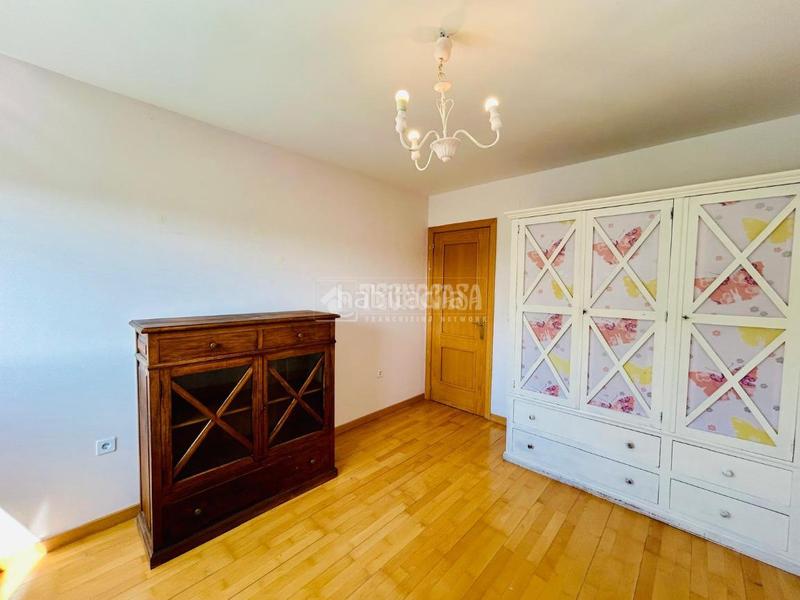 Foto d9810788-f47c-4ed4-8f93-cc70683421b4. Casa bifamiliare con parcheggio in Boecillo