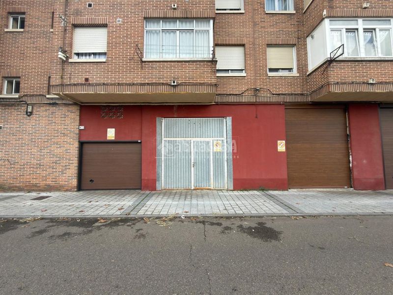 Foto 8041b2a3-d274-4810-b612-0b30f751db30. Local comercial a Laguna de Duero