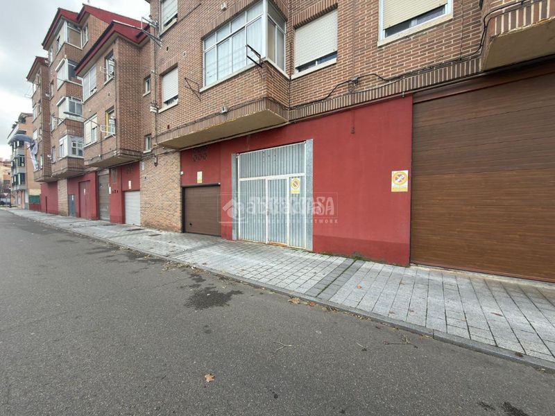 Foto 917abc3c-77c8-49db-b163-6a2bdb13ebcc. Local comercial a Laguna de Duero