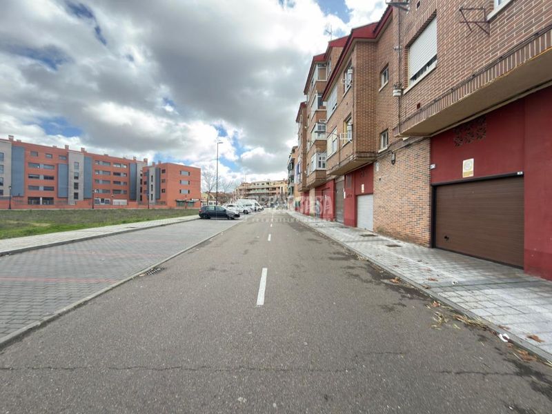 Foto dbaebde1-7f5d-4d55-a25b-052c5479b692. Local comercial a Laguna de Duero