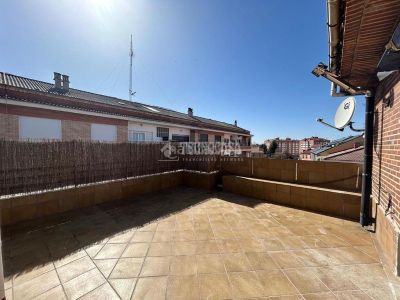 Foto ae82e21c-47ef-4114-8c2e-303d7ce4891a. Pis amb calefacció a Medina del Campo