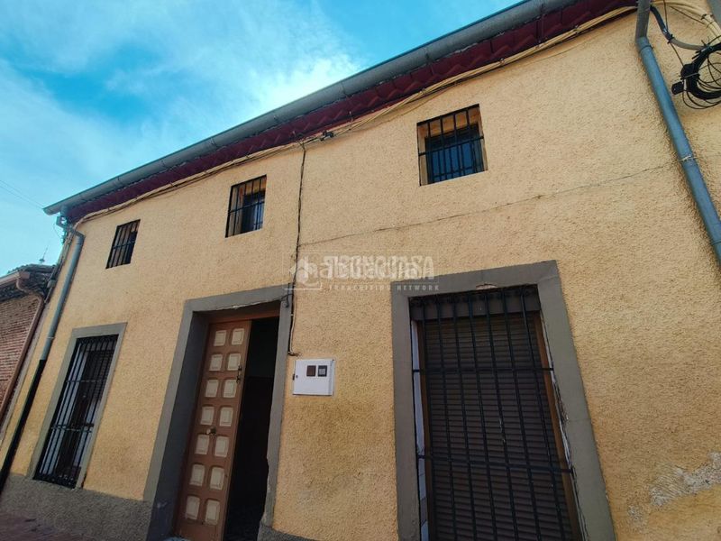 Foto 68e8e9f6-8538-47e3-a578-6ab0835d6d62. Casa a Villaverde de Medina