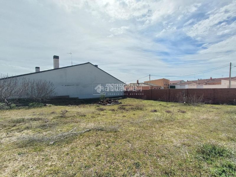 Foto be997cee-7134-478f-a24f-2d705c95bd3d. Casa a Villaverde de Medina